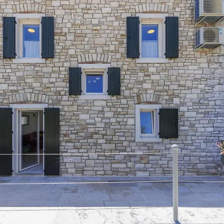 Antica By Interhome *