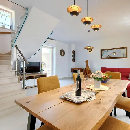 Antica By Interhome بيت للعطل روفينجسكو سيلو