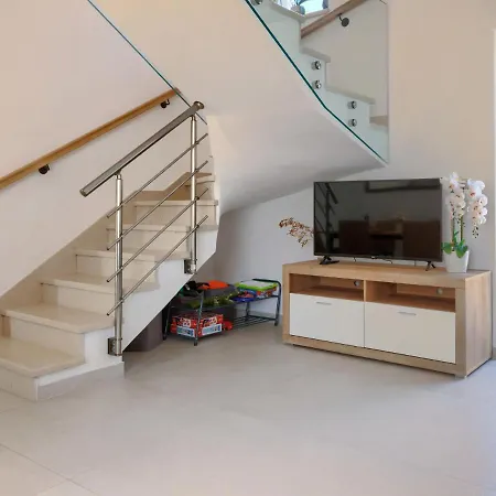 Antica By Interhome * روفينجسكو سيلو