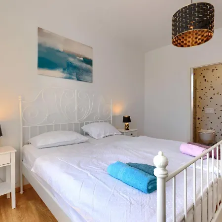 بيت للعطل Antica By Interhome روفينجسكو سيلو